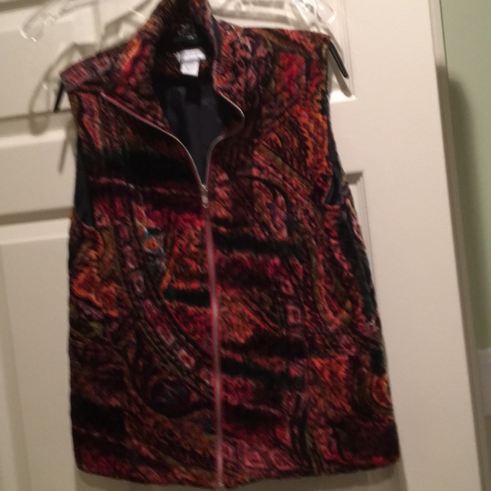 Chicos velvet silk quilted vest